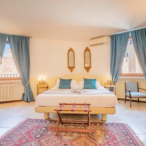 Camera grand deluxe con letto king size
